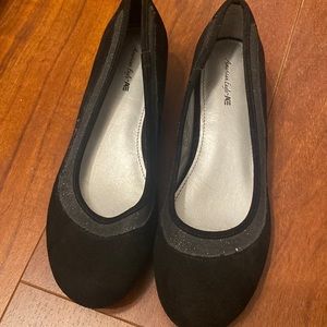 American Eagle wedge heel size 4